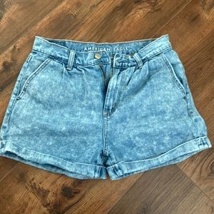 American Eagle mom shorts